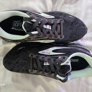Brooks Women's Running Shoes - Gray and Purple